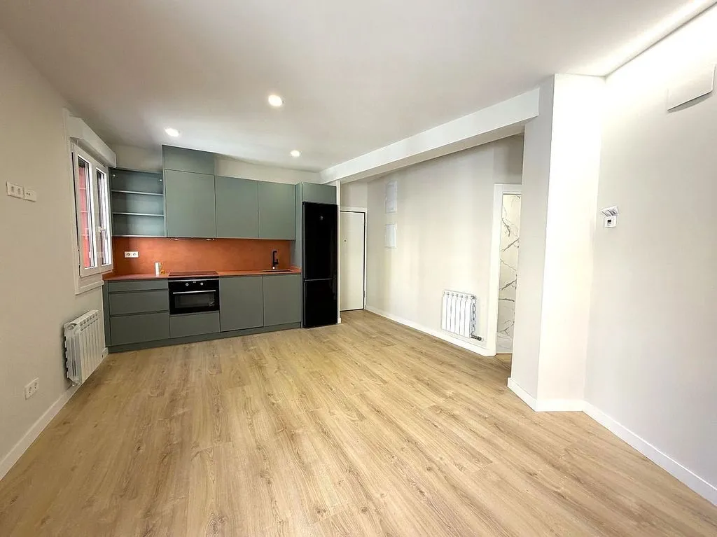 Cucina - Modernised Apartment with Balcony in Logroño