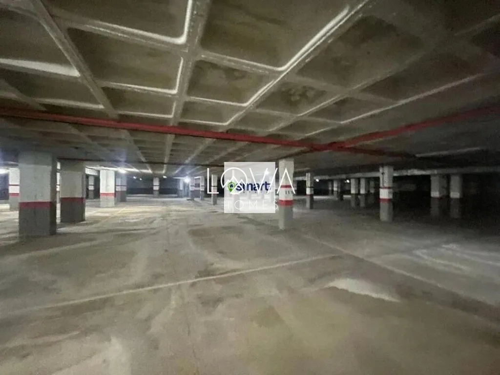 Garage - Garage with 160 Spaces near Oviedo