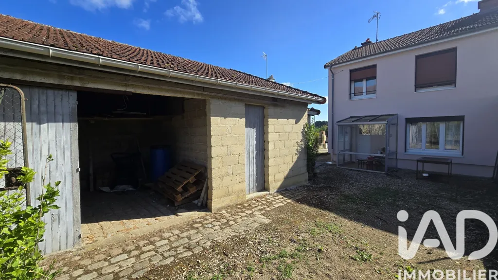 Aed - Renovated House with Garden in Blacy