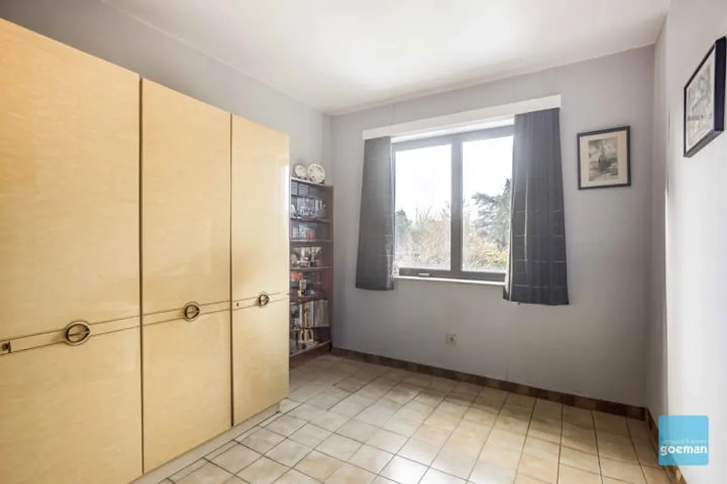 Toad - Apartment with Garage in Zele Centre