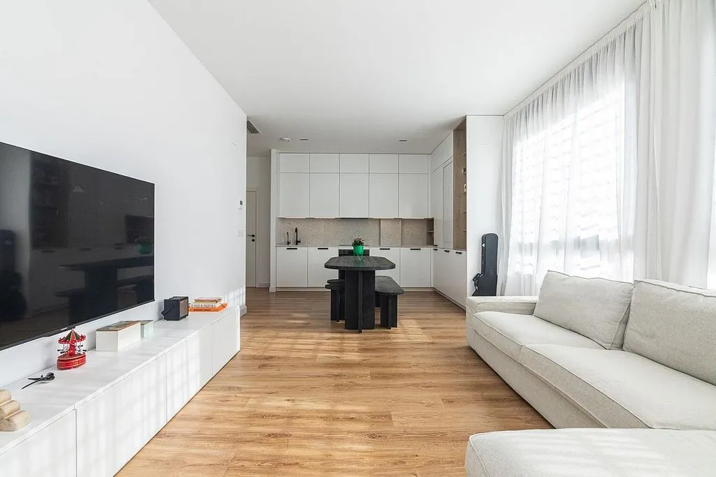 Living Room - Semi-New Flat with Pool in El Travaló, Elche