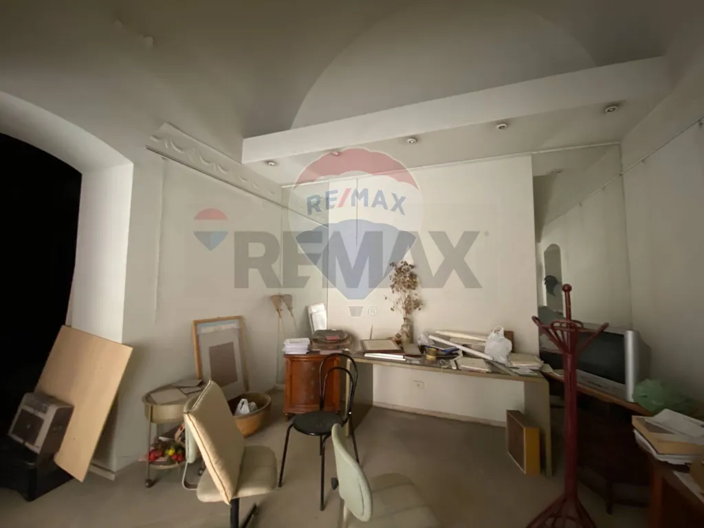 Bureau - Commercial Space with Central Location in Molfetta