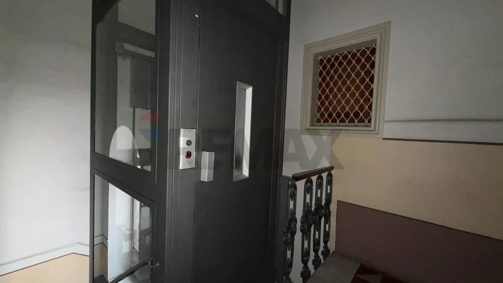 Esik - Apartment with Balcony in Catania Centre