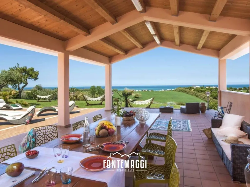 Terrasse - Villa with Sea View in San Costanzo