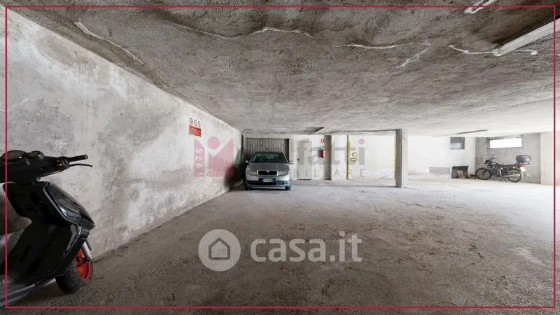 Garage - Apartment with Triple Exposure in Rieti