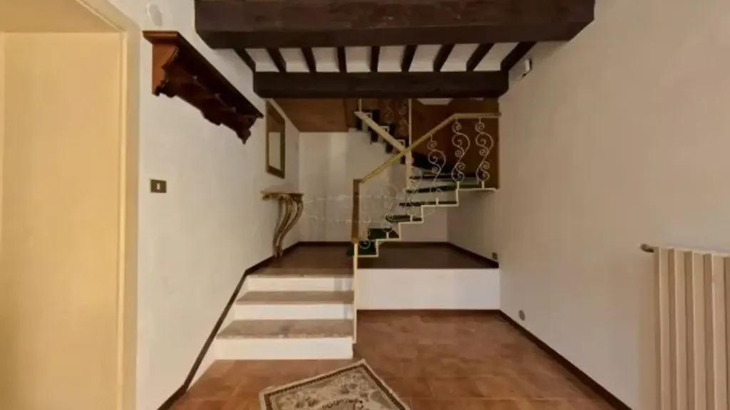 Pièces - Rustic Townhouse with Central Location in Sansepolcro
