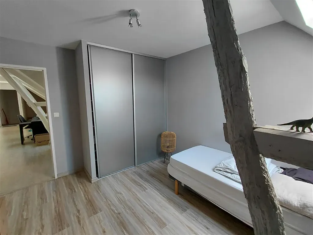 Chambres - Grange Réaménagée en Deux Habitations à Bénéjacq