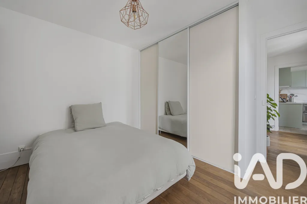 Chambres - Appartement Rénové avec Balcon au 10ᵉ Arrondissement
