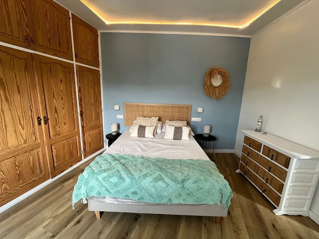 Bedrooms - Apartment with Sea View and Pool in Cala de Bou