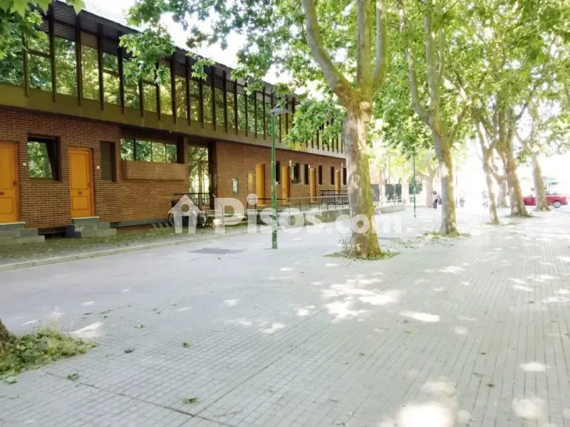 Exterior - Apartment with Garage on Avenida Palencia