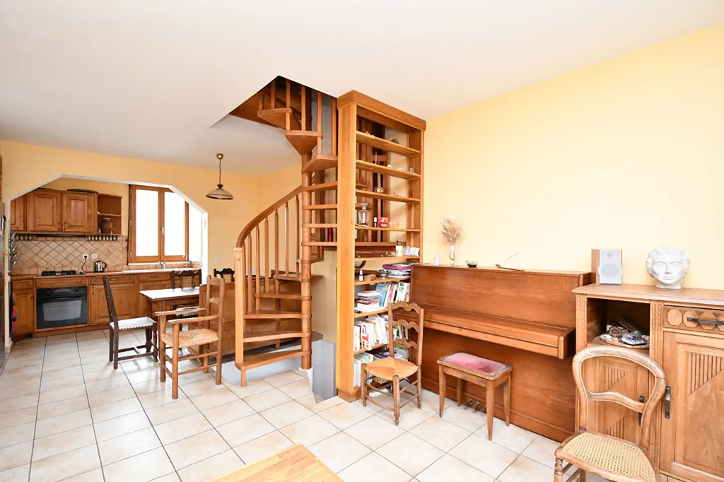 Salle à manger - Maison de Charme avec Dépendance à Chatou