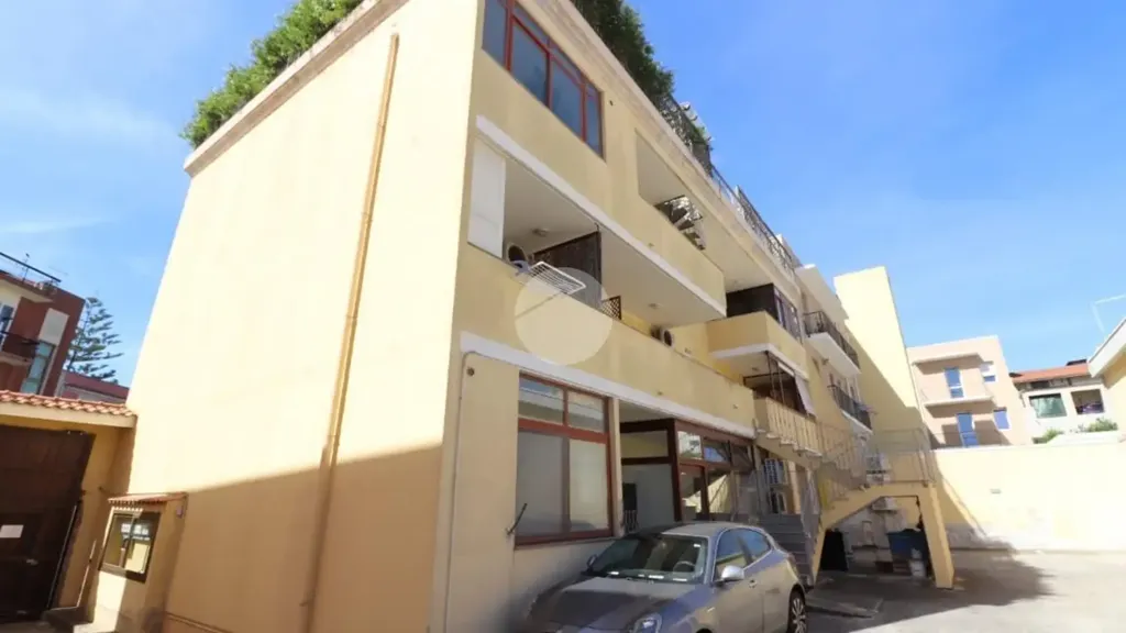Extérieur - Armed Trilocale with Balconies in Cagliari