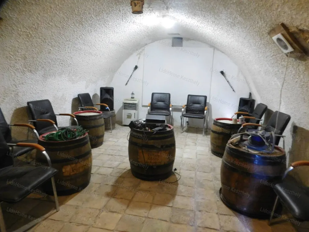 Rooms - Traditional Hungarian Restaurant in Kővágóörs