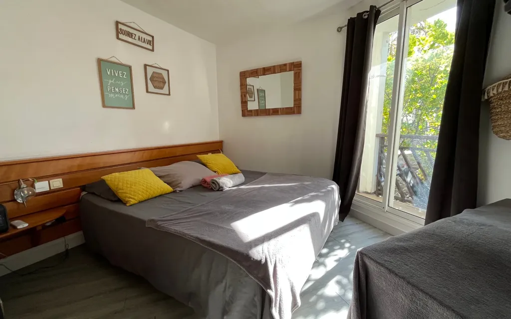 Chambres - Appartement Meublé avec Piscine à Saint-François