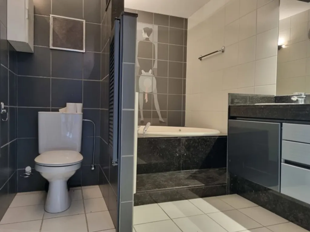 Salles de bain - Appartement de Standing avec Terrasse à Liège