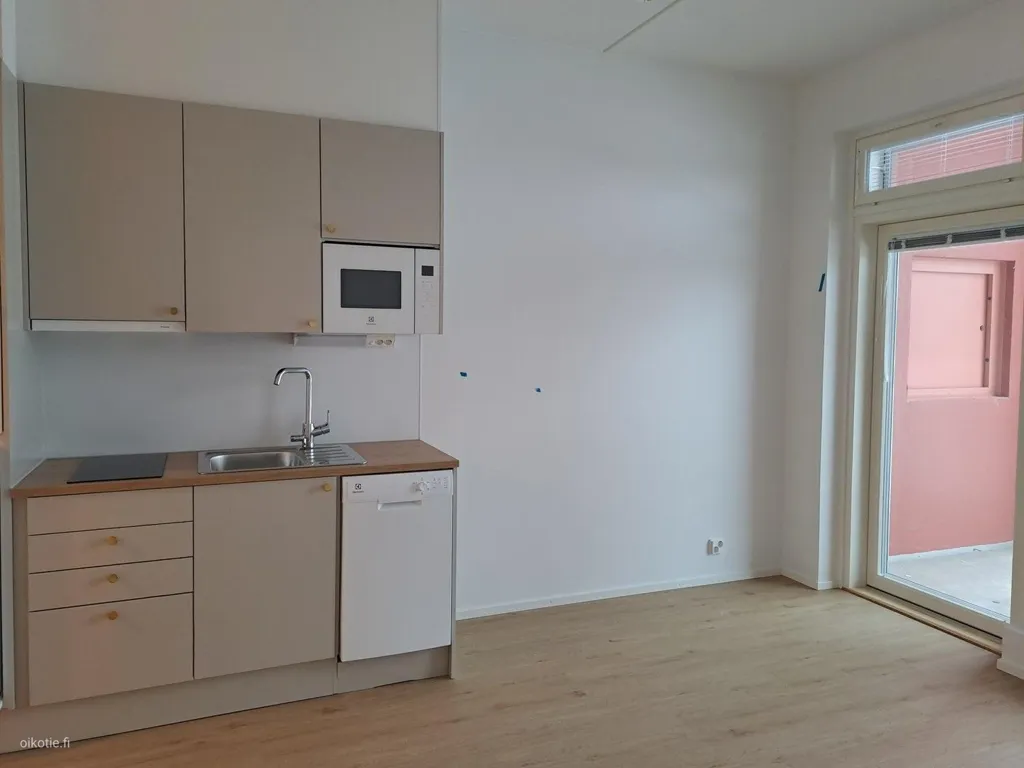 Köök - Modern Flat with Glazed Balcony in Vantaa