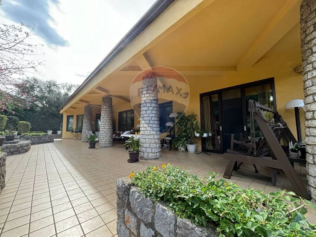 Terrass - Luxury Villa with Pool in Mondello, Palermo