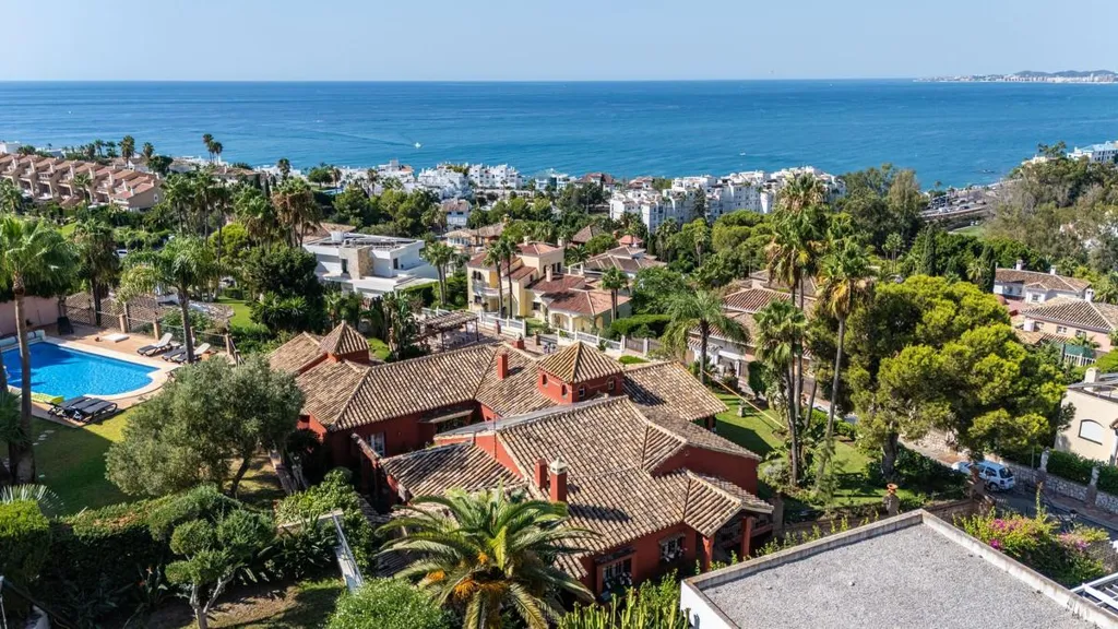 Vue aérienne - Exclusive Villa with Private Pool in Torrequebrada