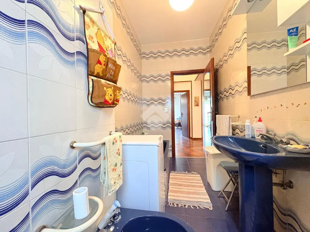 Salles de bain - 4-Bedroom Apartment with Balcony in Palermo