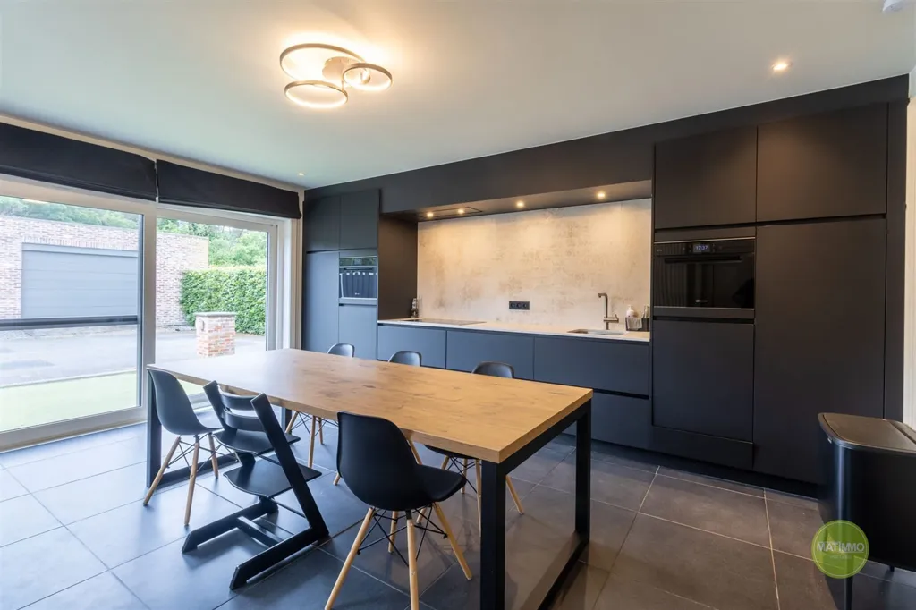 Cucina - House with Large Garden in Mol