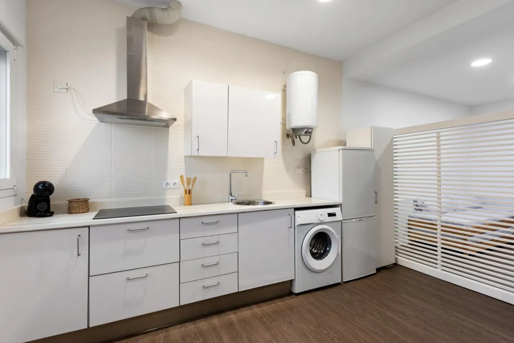 Kitchen - 2-room house in Málaga Capital