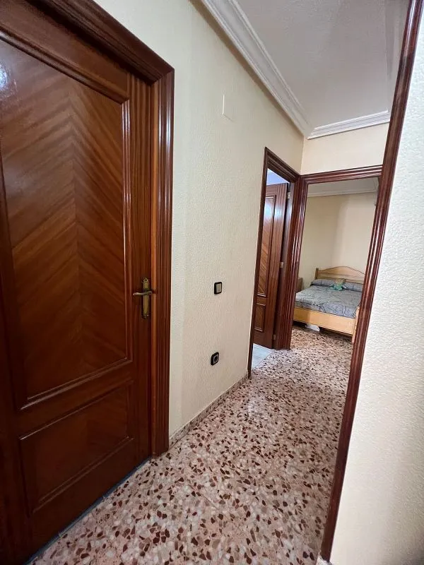 Esik - Apartment with Balcony in Elda Centre
