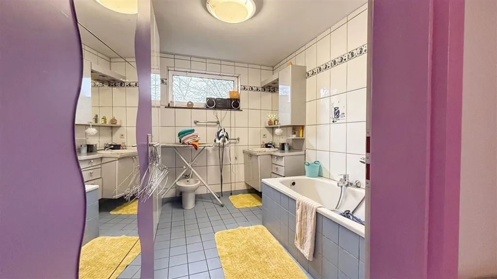 Bathrooms - 4-bedroom house in Jalhay