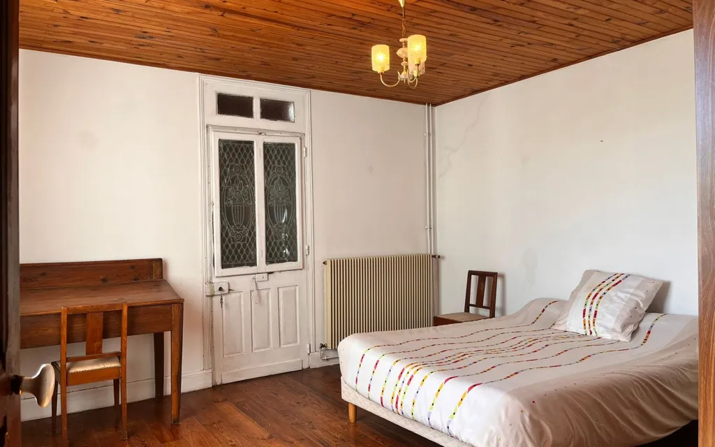 Chambres - Maison à Rénover avec Jardin à Peyrehorade