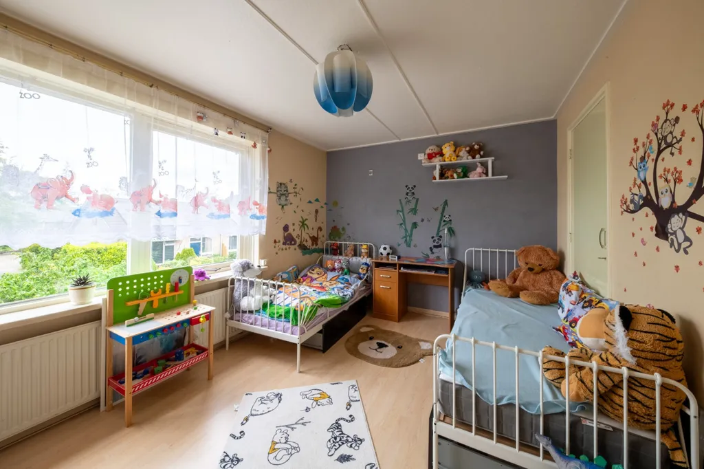 Magamistoad - Corner House with Garden Room in Goor