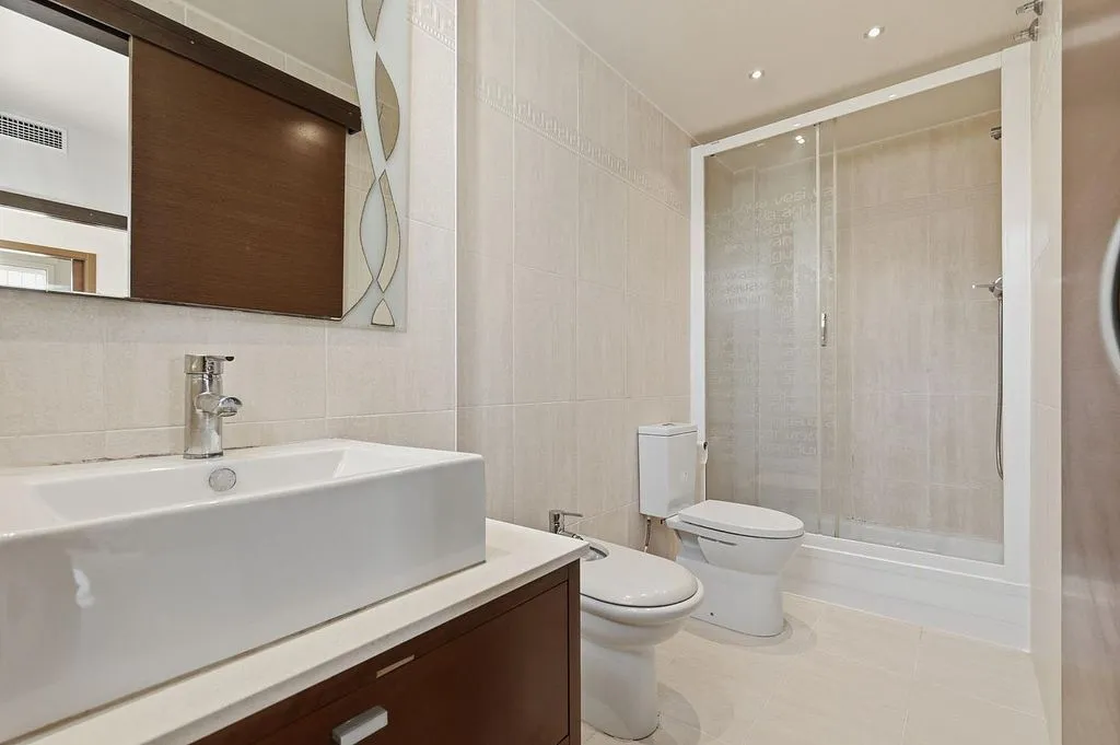 Salles de bain - Duplex with Terrace in Catarroja