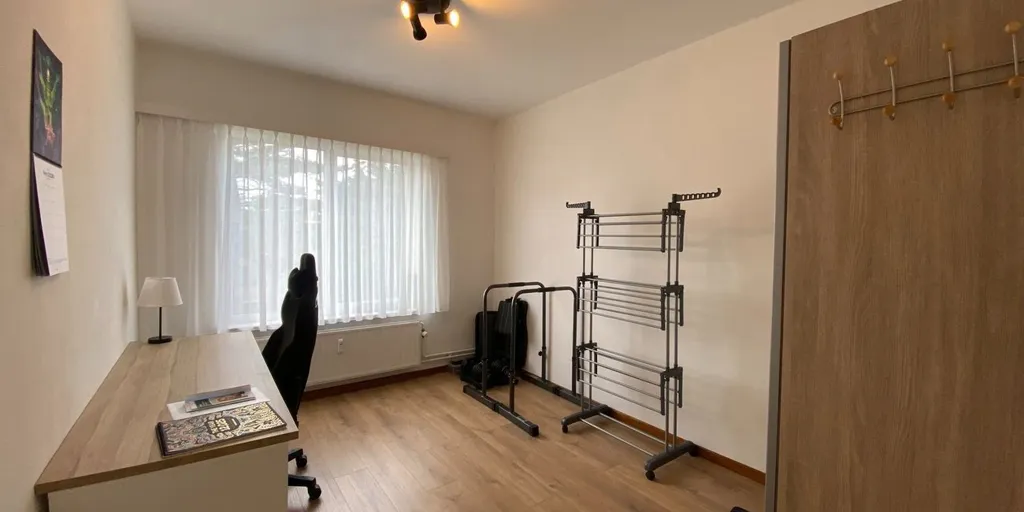 Bureau - Appartement avec Terrasse à Ekeren