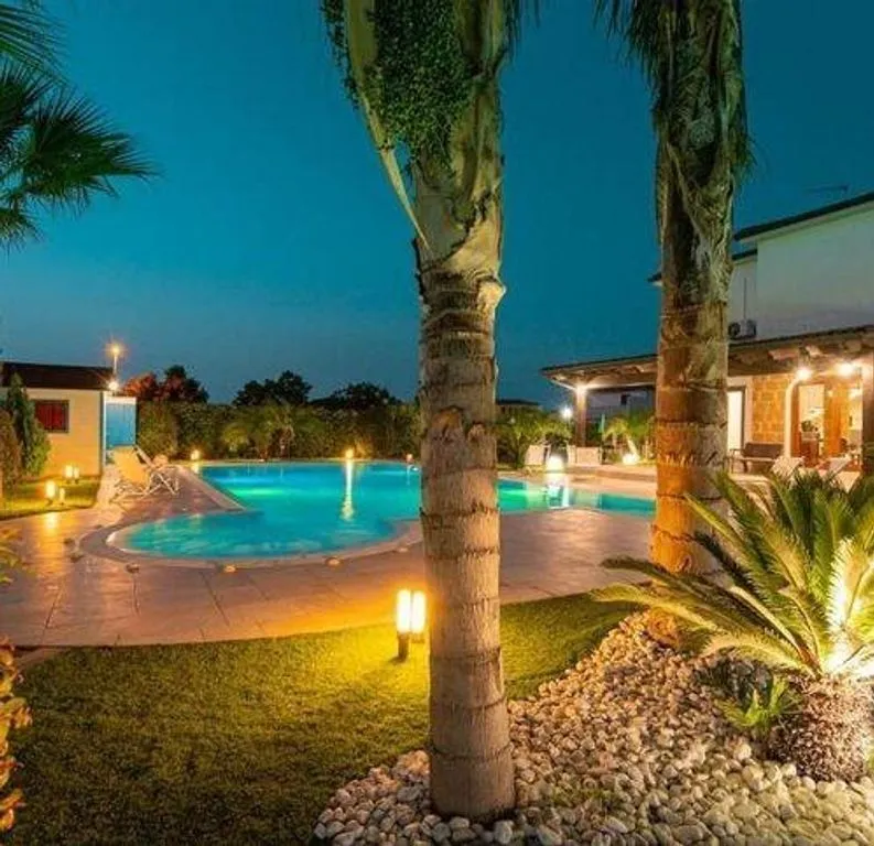 Piscine - Luxury Villa with Pool in Campofelice di Roccella