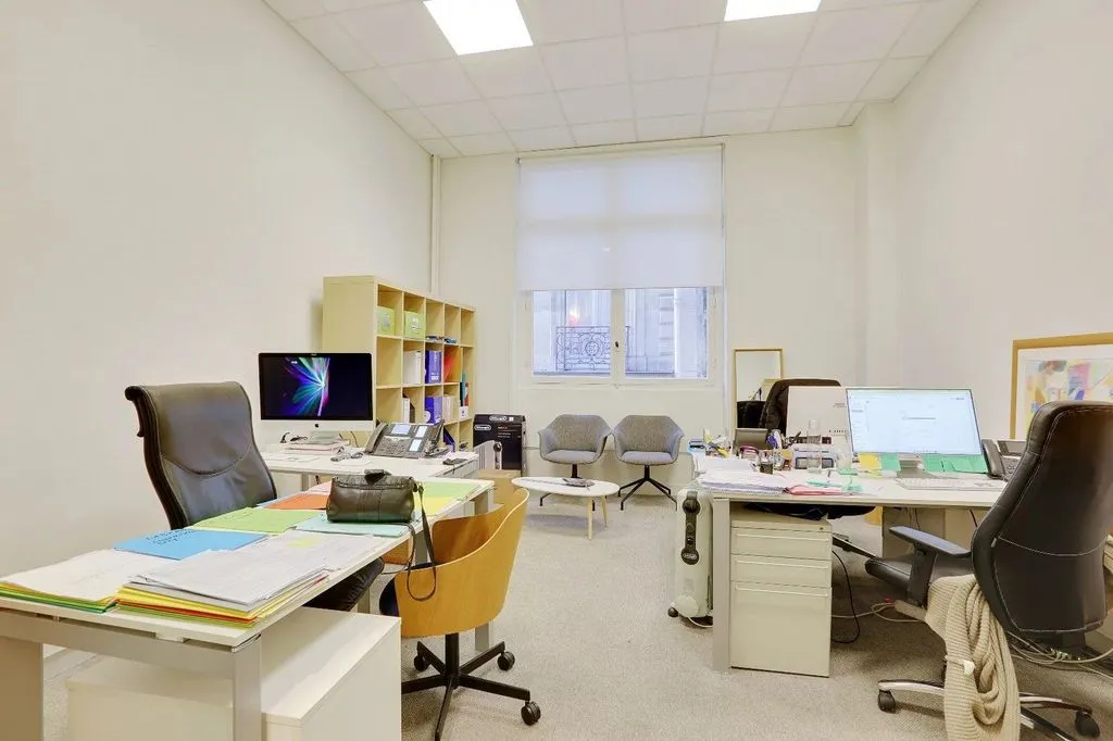 Bureau - Espace de Bureau Haussmannien dans le Triangle d'Or