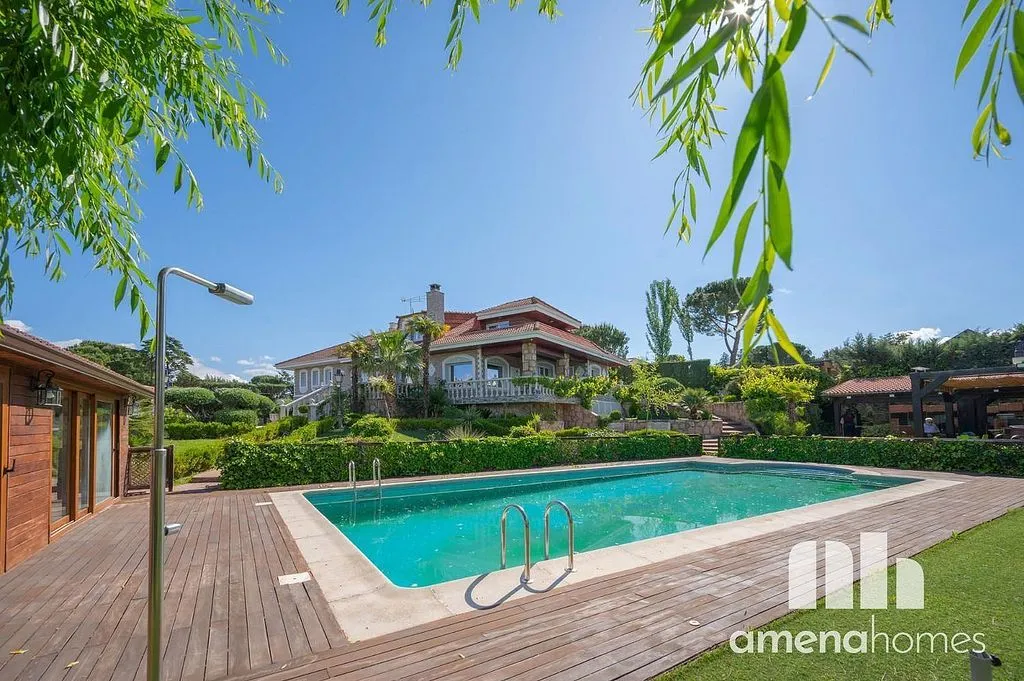 Piscine - Chalet with Pool and Terrace in Santo Domingo