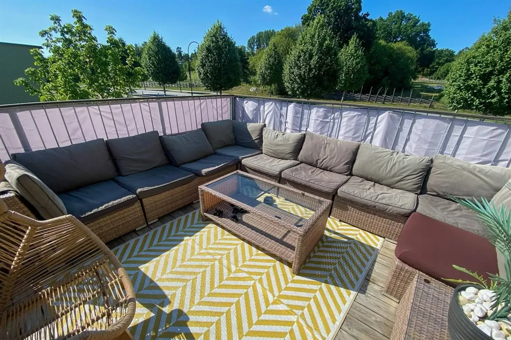 Terrass - Apartment with Terrace in Norrtälje