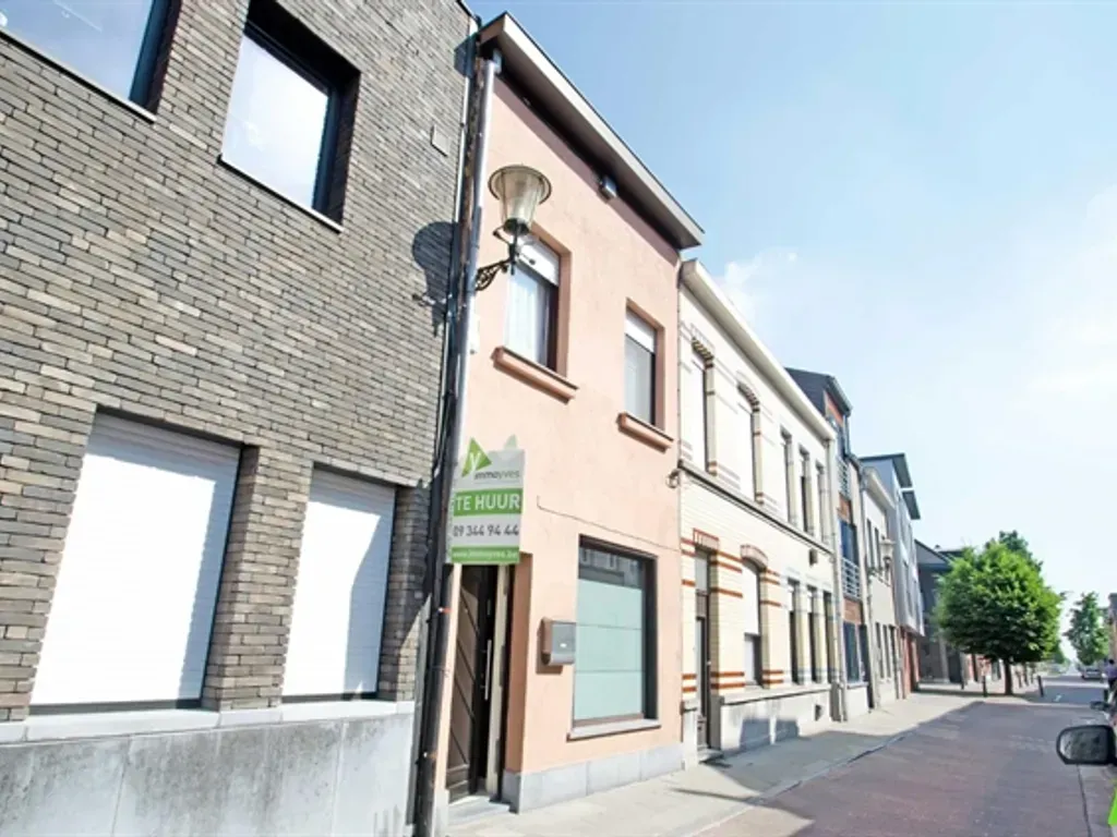 Extérieur - Maison avec Terrasse et Garage à Eeklo