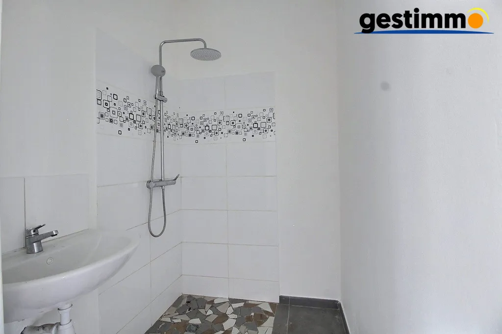 Bagni - Recent 2-Bedroom Apartment in Macouria