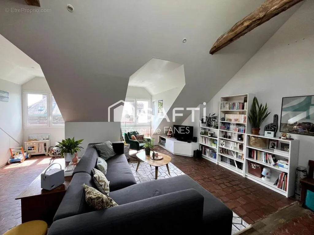 Elutuba - Loft-Style Apartment with Cathedral Ceiling in Rouen