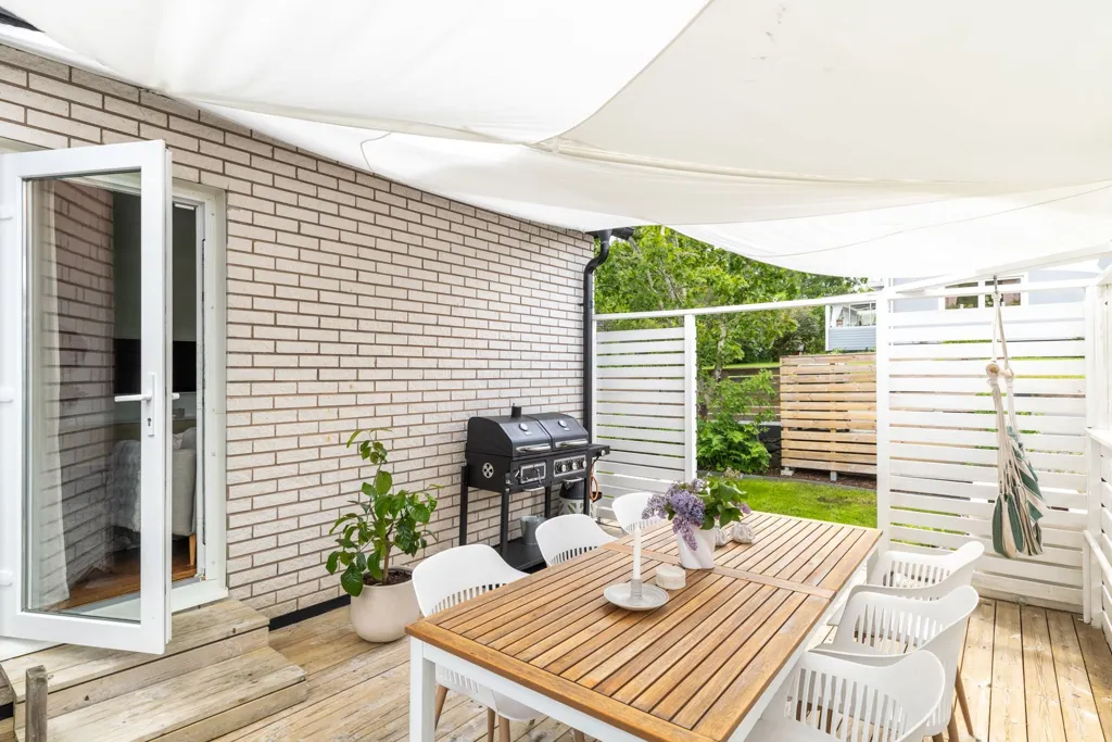 Terrace - Family-Friendly Semi-Detached House in Taberg