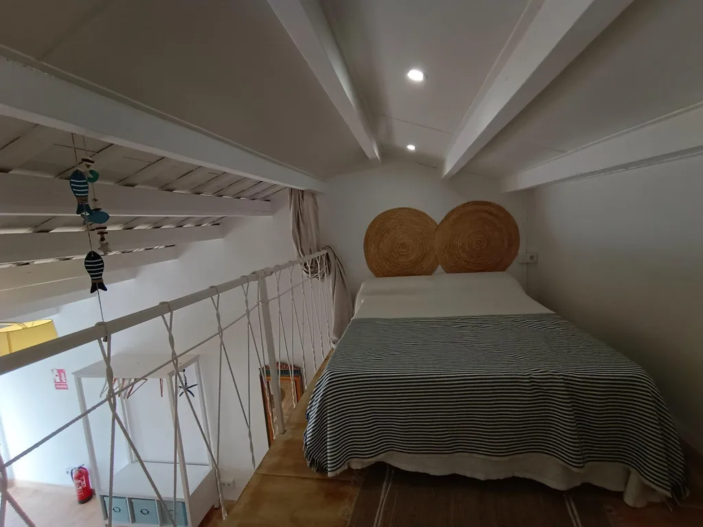 Chambres - Local commercial 9 pièces à Alicante/Alacant