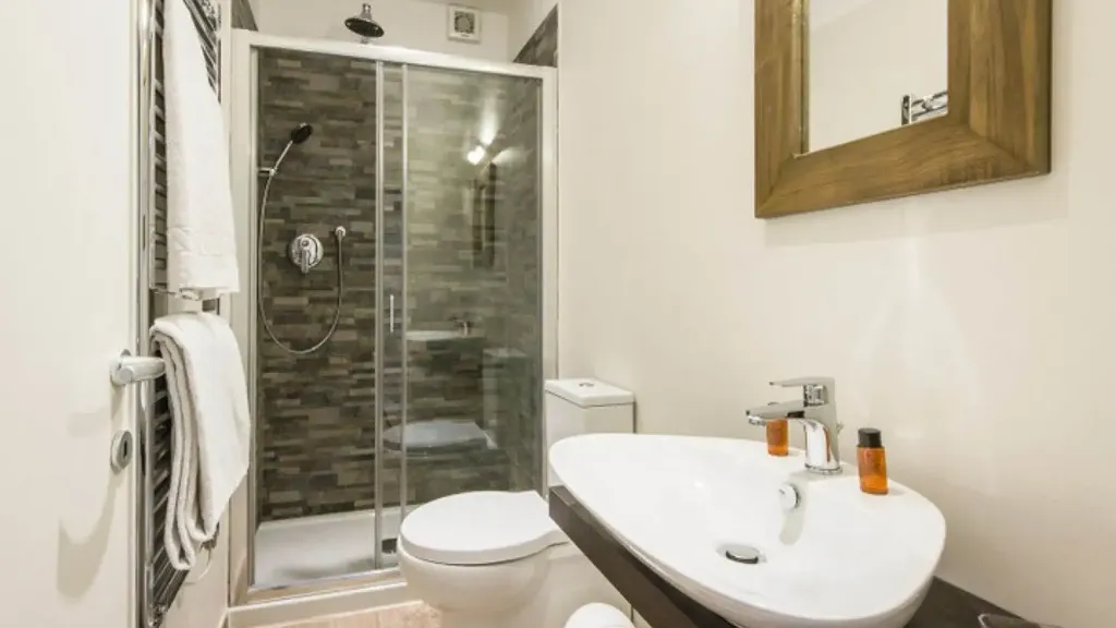 Bathrooms - Restored Apartment in Historic Florence