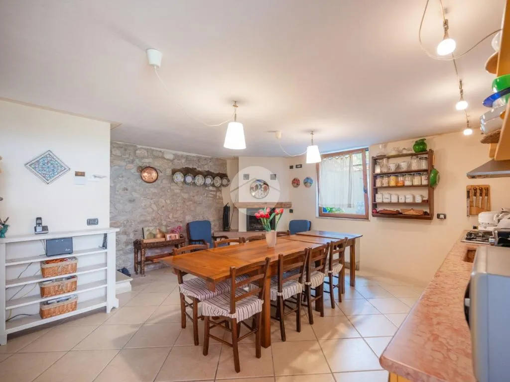 Sala da pranzo - Rustic Corte with Pool in Costermano
