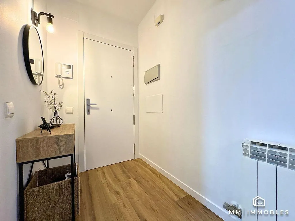 hallway_entrance