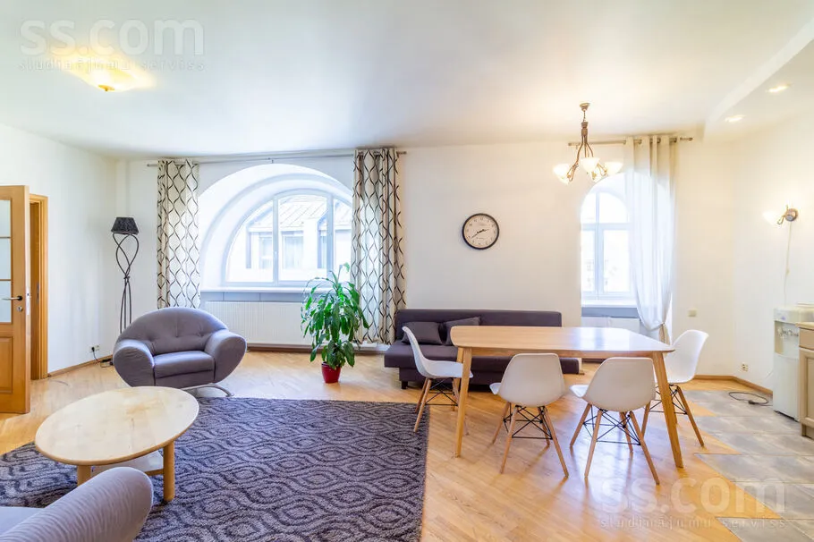 Elutuba - Two-Level Apartment in Old Riga