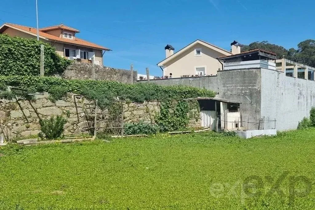 Jardin - Development Land with Dual Access in Vila Nova de Gaia