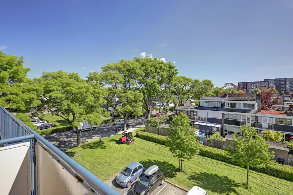 Balcon - Light and Spacious Apartment with Two Balconies in Rotterdam