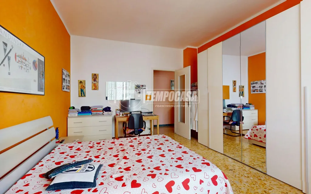 Chambres - Central Billet with Balcony in Collegno