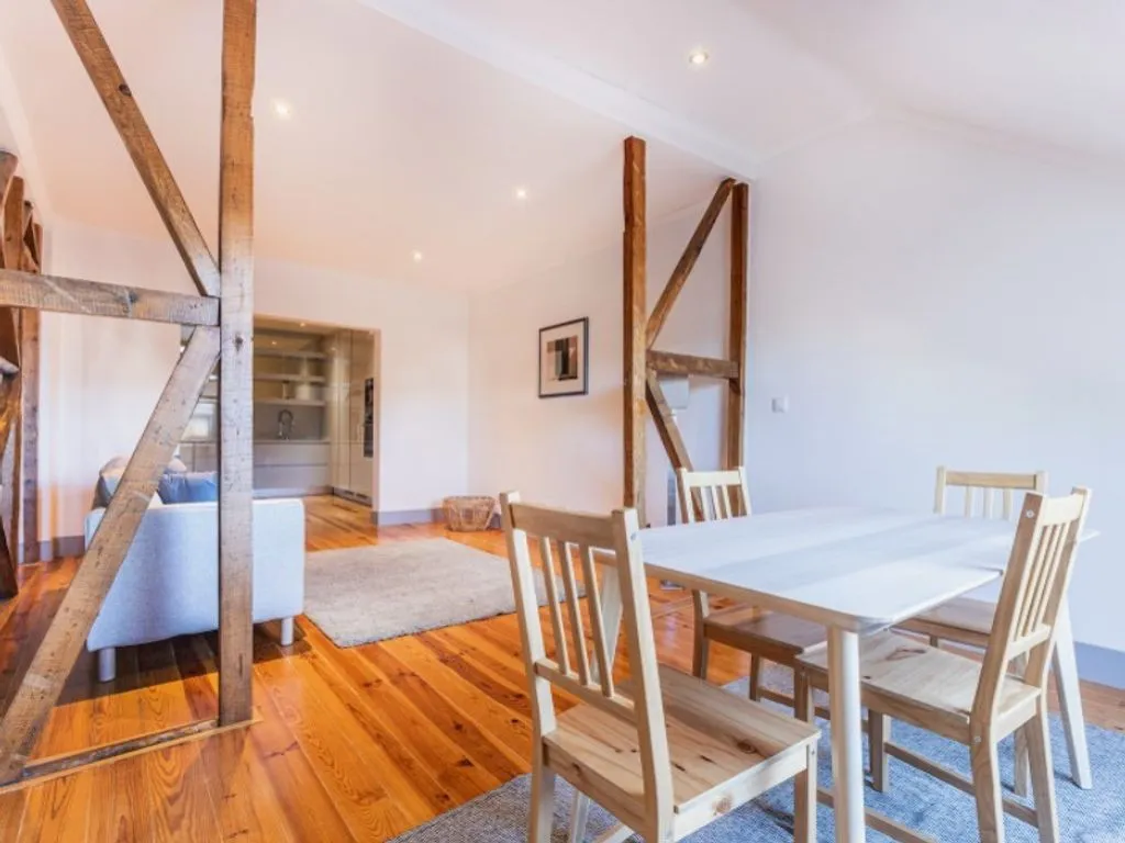 Salle à manger - 3-Bedroom Flat with Metro Access in Entrecampos