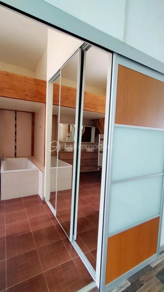 Pièces - Appartement 5 Pièces avec Terrasse à Roanne