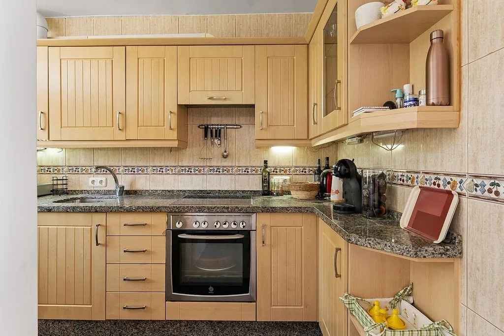 Cuisine - Terraced House with Pool in Chullera